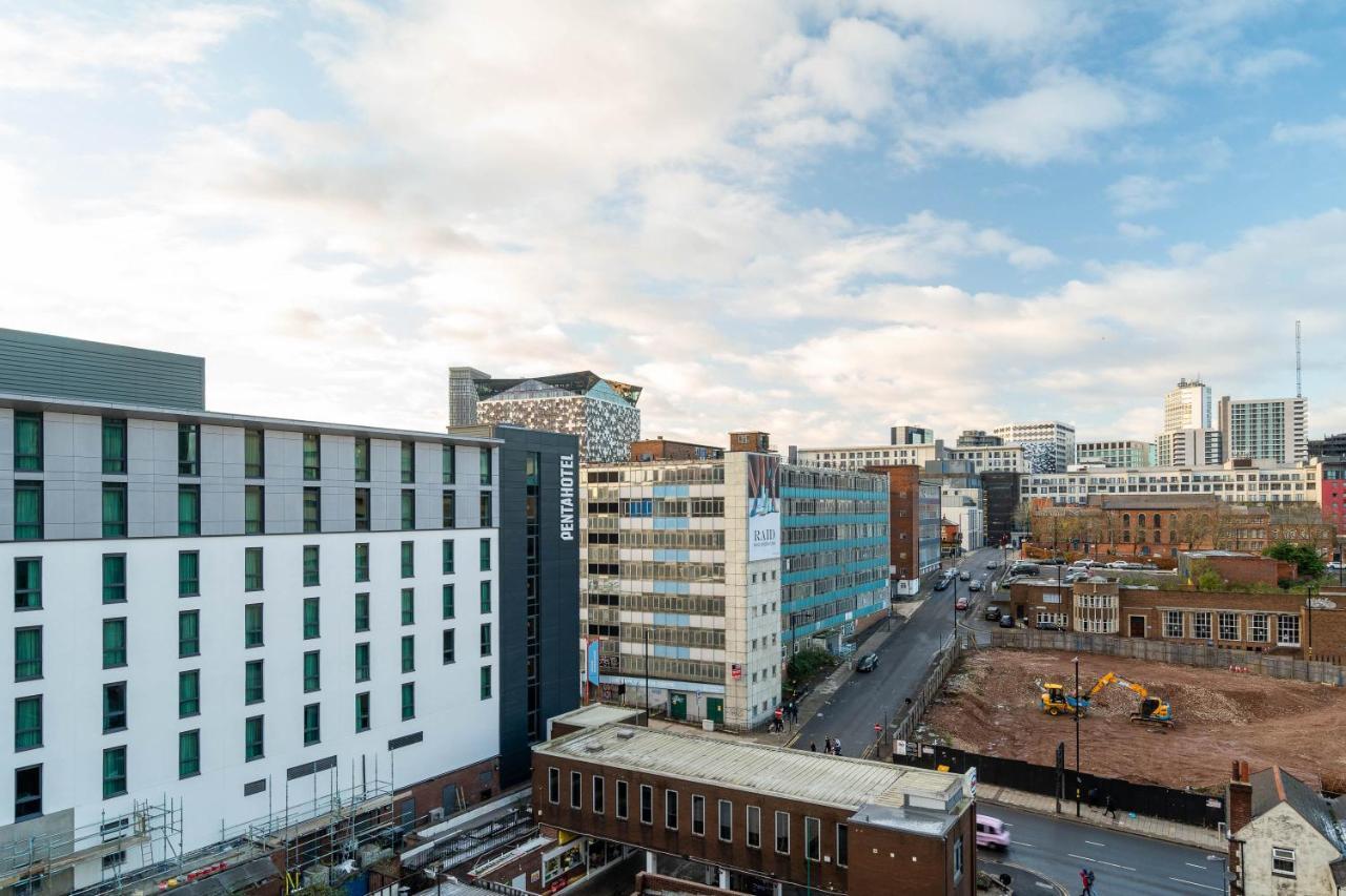 Maevela Apartments ☆ Pink Luxury Apartment With Balcony - Birmingham City Centre - 5 Min Walk From Bullring, Cube, Mailbox, New Street Station - Free Netflix & Wifi Exterior foto